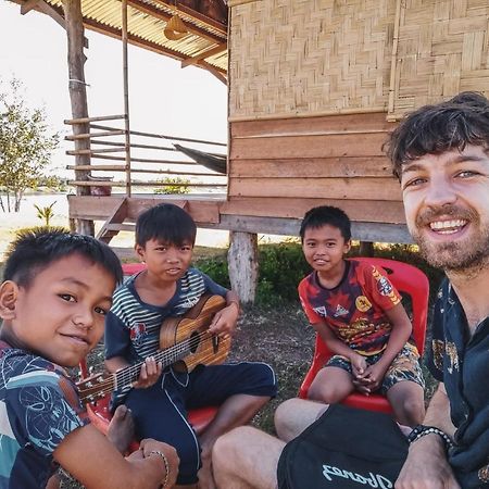 Vera Sunset Homestay Local Experience With Lao Family Muang Không المظهر الخارجي الصورة
