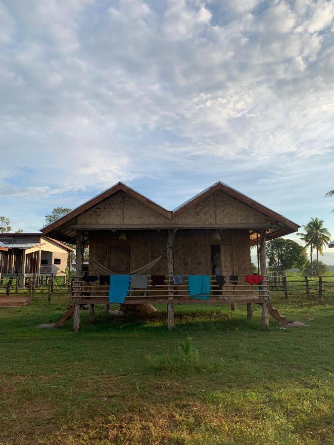 Vera Sunset Homestay Local Experience With Lao Family Muang Không المظهر الخارجي الصورة