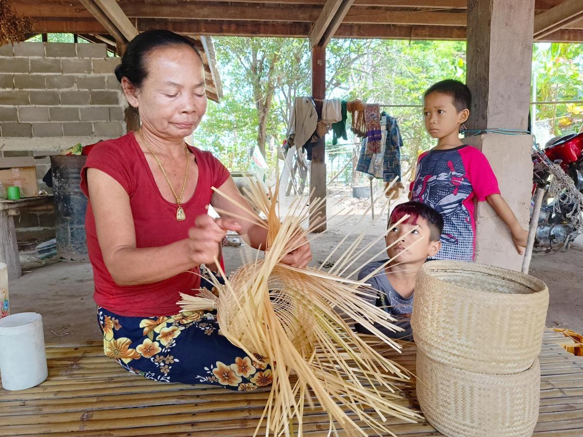 Vera Sunset Homestay Local Experience With Lao Family Muang Không المظهر الخارجي الصورة